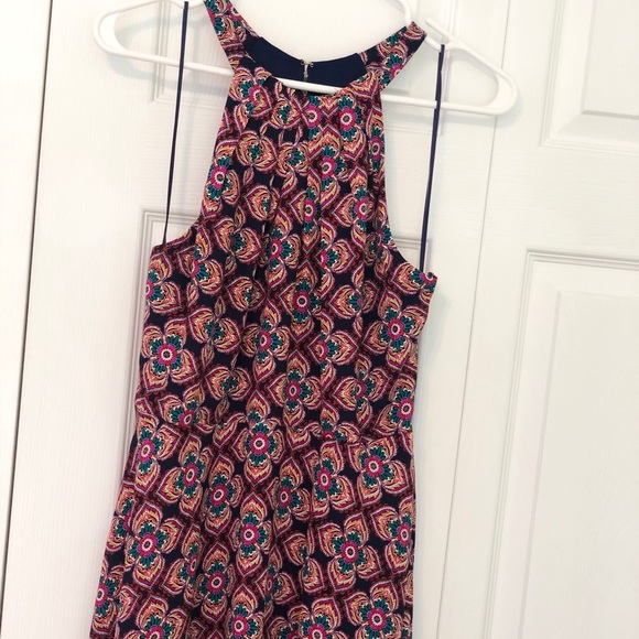 Express Dress - Picture 5 of 7